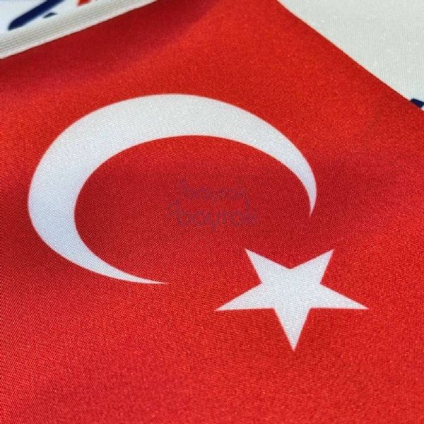 طباعة الأعلام بالمتر | خدمة طباعة أعلام بالتعاقد