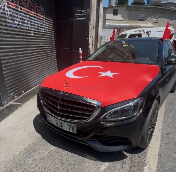 Türk Bayraklı Araç Kaput Örtüsü