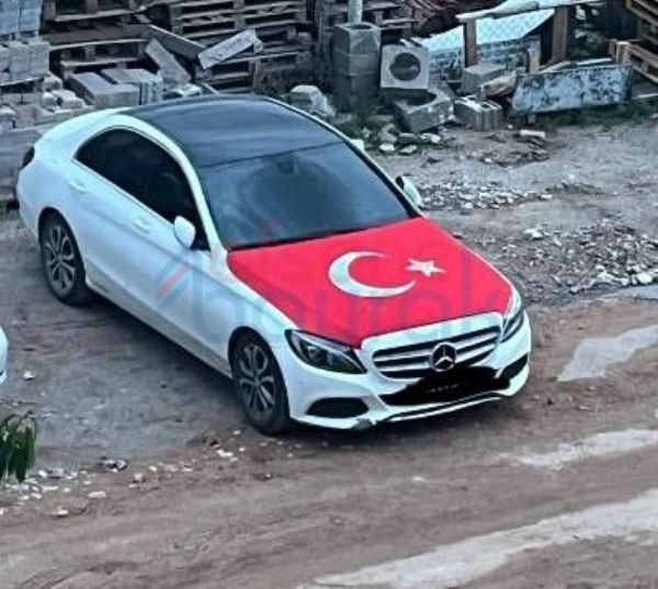 Türk Bayraklı Araç Kaput Örtüsü | Efsane Bayrak