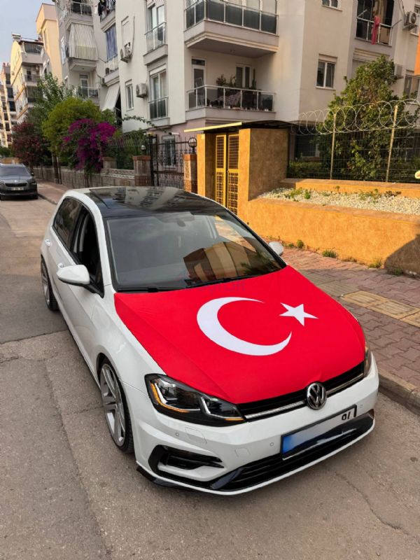 Türk Bayraklı Araç Kaput Örtüsü